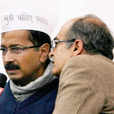 Arvind Kejriwal opposes referendum on Army in Kashmir