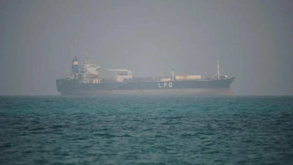 'No force can reopen it': Houthis threaten Bab al-Mandeb closure after Iran shuts Hormuz