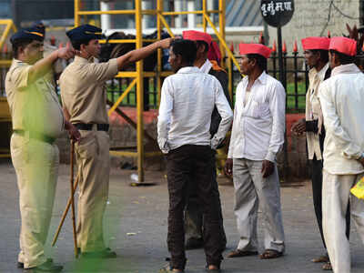 Farmers Protest: Mumbai police at Mantralay kept protesters at bay