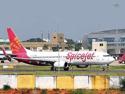 SpiceJet ends contract of the pilot with 37 years of experience, while on leave