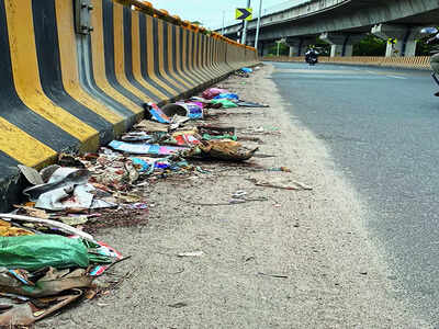 Double decker flyover turns trash point