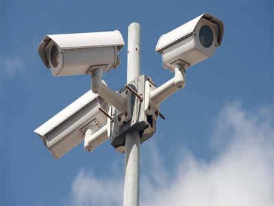 Thief steals CCTV cams to be able to strike again