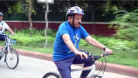 Harsh Vardhan opts for cycle as mode of transportation to attend 72nd session of WHO SEARO 