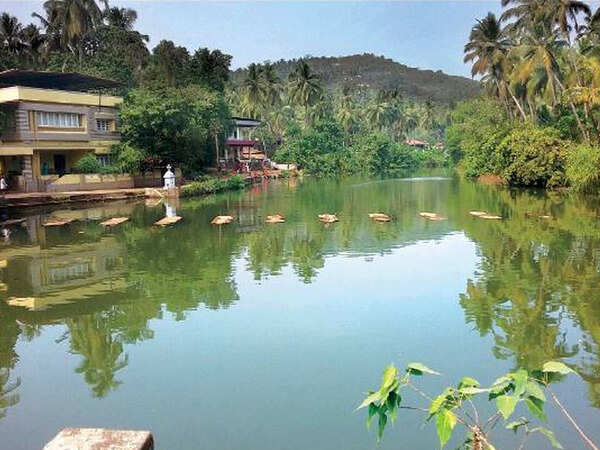 This village in Bicholim taluka is home to 52 temples