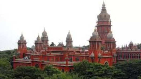 HC questions TN's Rs 1 lakh compensation for hooch deaths