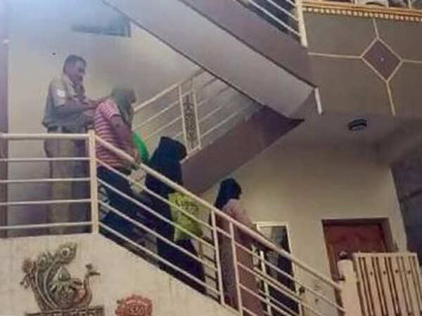 Malayali 'in love', three Pakistani nationals held in Bengaluru