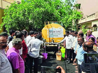 Residents of Dasarahalli constituency stare at water crisis