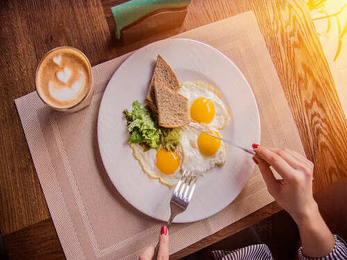 Skipping Dinner vs. Skipping Breakfast: What Experts Say