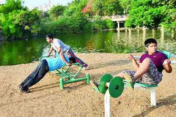 Fitness first for Nashikites at city’s jogging tracks