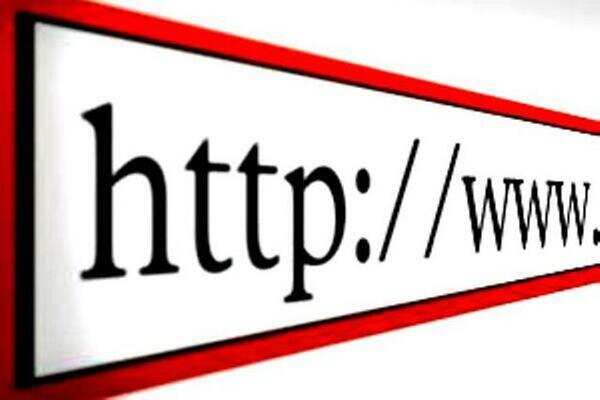 Website builder Weebly goes local