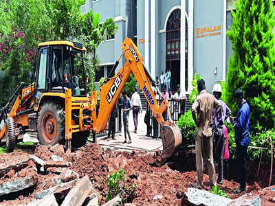High Court nudge to BBMP: Clear encroachments from drains