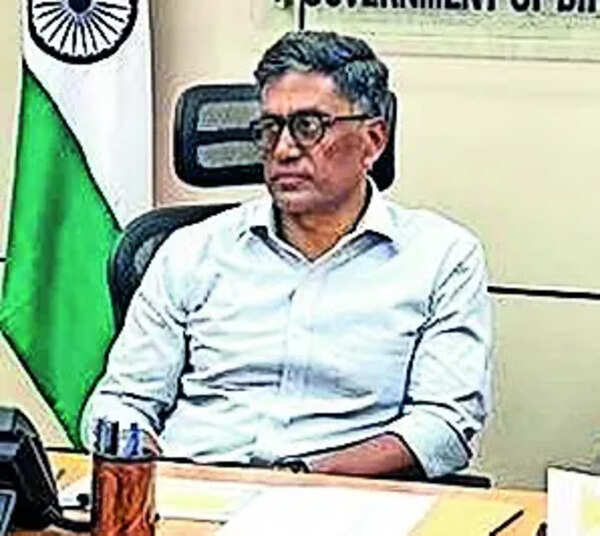 Focus on infrastructure push, jobs in Maoist-free districts: Govt