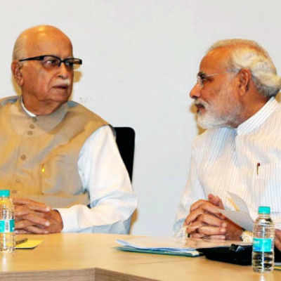 LK Advani praises Narendra Modi