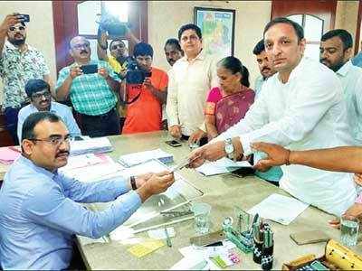 Palghar By-Election 2018: Ahead of polling, District Collector Prashant Narnaware asks outsiders to leave Palghar