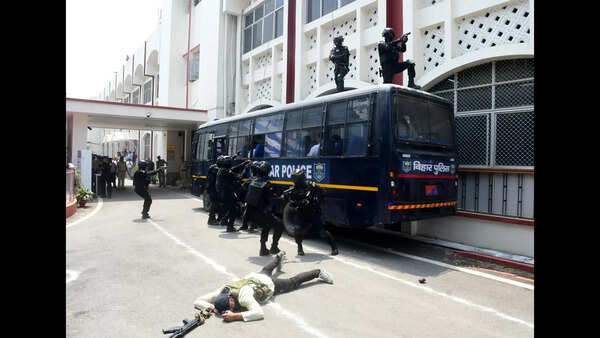 ATS conducts mock terror drill at Patna high court
