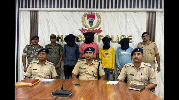 4 arrested for trying to extort businessman in Dhanbad