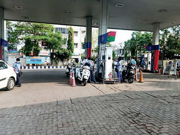 No petrol, diesel for those without masks in Surat