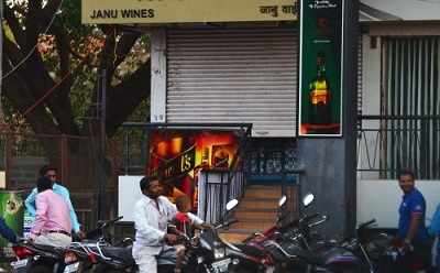HC restrains TN from opening, relocating liquor shops