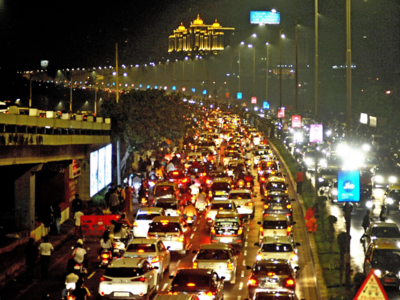 Mumbai: Traffic police releases route advisory for New Year's Eve celebrations