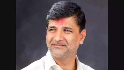 Maharashtra: Vinayak Mete cremated with state honours in Beed