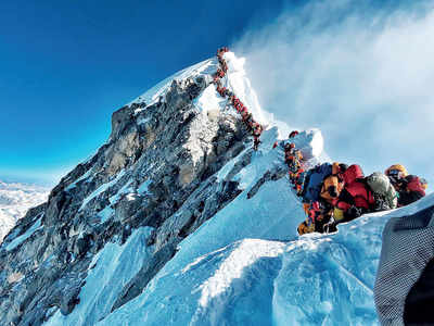 Chomolungma summit (Everest): Everest in peace: The youngest son of ...