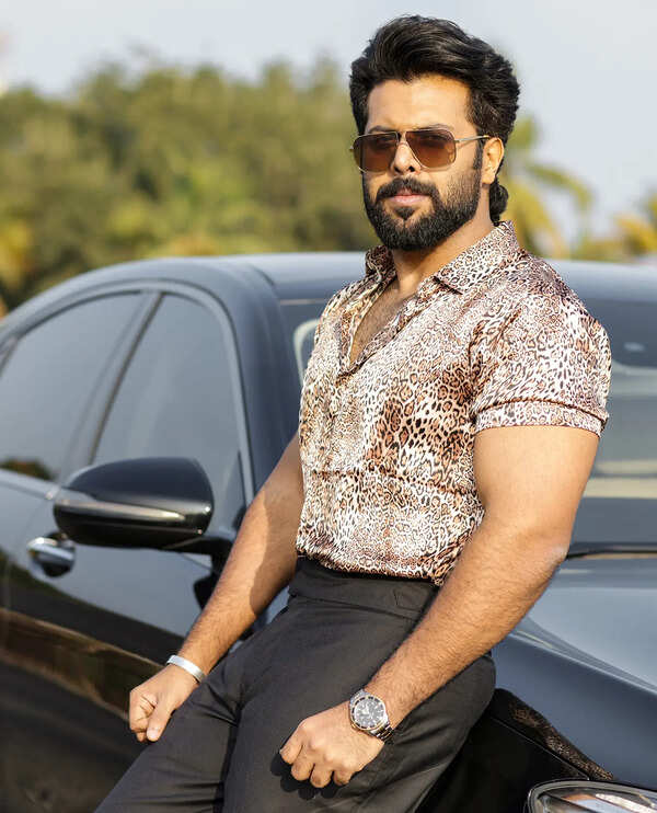 Abhimanyu Thilakan to make his Tamil debut with Renigunta 2