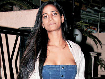 FIR against Poonam Pandey for shooting obscene video in Goa