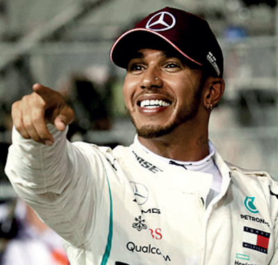 Hamilton storms to stunning pole in Singapore