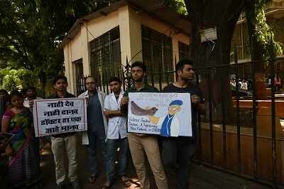 Mumbai doctors' strike: Resume work immediately or face action, says Bombay HC