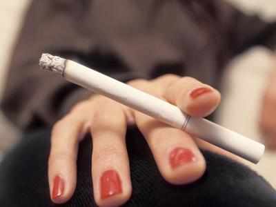 Japan firm rewards non-smokers with six extra holidays