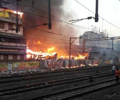 Fire near railway tracks disrupts Central Railway services