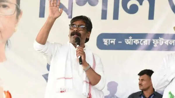 ‘Stand with Mamata Banerjee’: Jharkhand CM Hemant Soren woos tribals for TMC