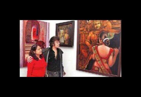 City girl returns for charity art show