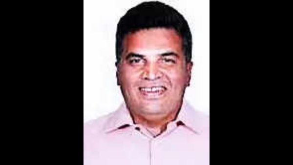 Doc-turned-MLA performs free surgeries on 2 constituents