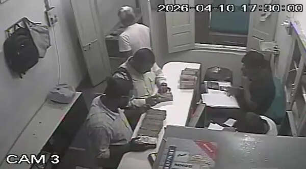 I-T dept joins probe in alleged AAP hawala racket