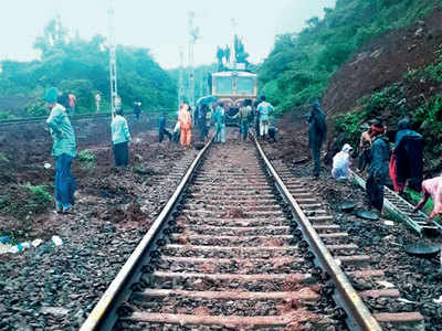 Mumbai-Pune trains to resume in 2 days