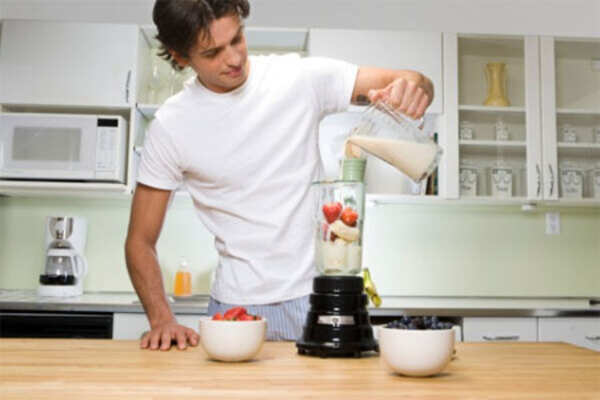 Healthy recipes: Fruit and cereal smoothie