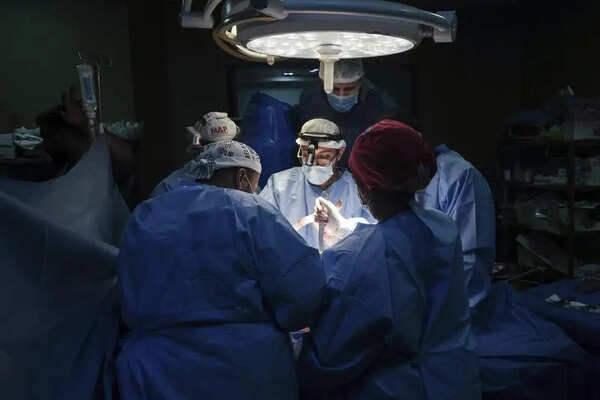 Rare minimally invasive lung surgery saves 7-year-old