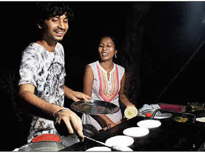 To fund PhD, Maharashtrian woman studies by day, serves parathas at night in Kerala