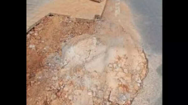 Six years on, Bengaluru's St Marks Road pavements are crumbling