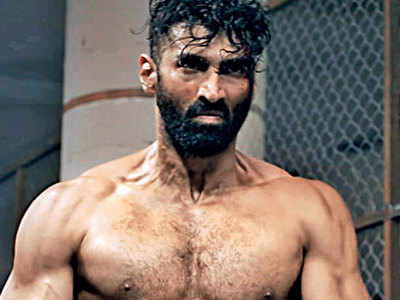 Aditya Roy Kapur's extreme makeover in two months for Malang