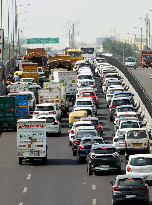 Brace for curbs on roads today as traffic cops rehearse India-Africa summit plans