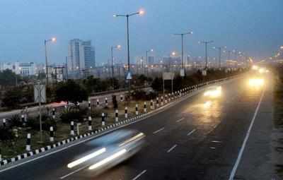 Hefty fines to check E-way accidents?