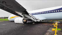Mumbai: Efforts on to push SpiceJet Boeing 737 aircraft out of grassy area 
