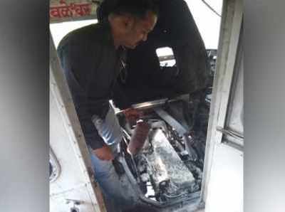 Off-duty fire brigade personnel extinguishes fire aboard bus; saves 19 lives