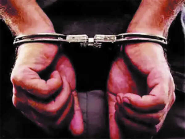 2 teens arrested , minor detained for murder in Waluj