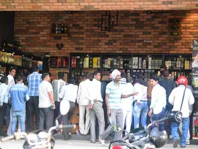 Liquor shops, including standalone shops to open in Maharashtra's Red Zone