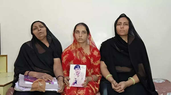 Bhavnagar PSI booked for driving head constable to suicide