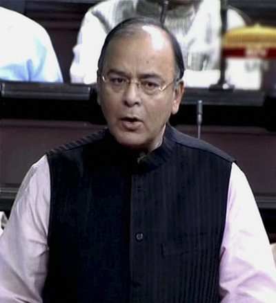 Jaitley cites Hitler's actions to target Cong over Emergency