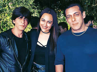 Salman Khan and Shah Rukh Khan party all night